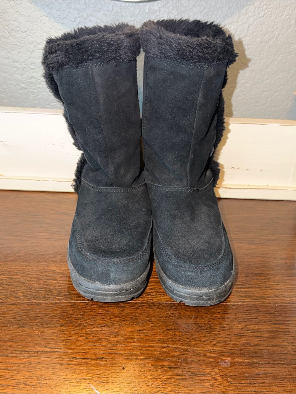 🎉Sonoma Black fuzzy Boots size 6.5